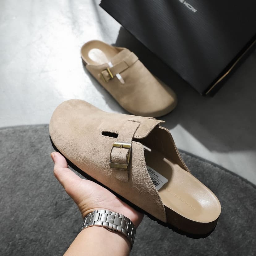 Ảnh Dép Nam Suede Clogs Mules Beige, Chất Liệu Quai Dép Da Lộn, Đế Dép Đế Chấu Thoải Mái, DE0014, SOMEHOW 2