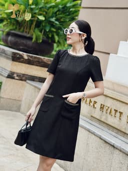 Thumbnail Đầm suông A bigsize cao cấp TIFALU  Zol325BLK màu đen viền da thanh lịch 1