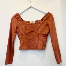 Thumbnail Áo thun thời trang secondhand thanh lý. Giá rẻ. Giao hàng hoả tốc toàn quốc 1