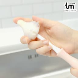 Thumbnail CỌ RỬA BÌNH SỮA VÀ NÚM TI TOVI AND MOLLY (HỒNG,KEM) 3